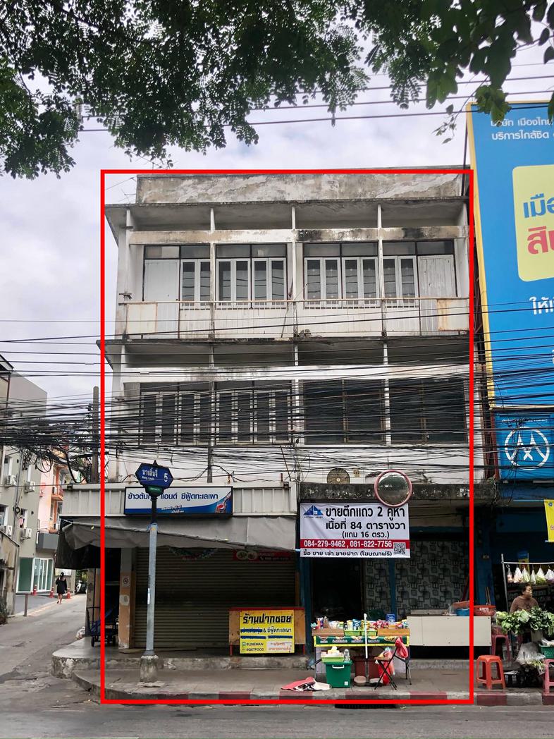 Project 3-story commercial building, corner room, Nang Linchi Road 5 Size  -1 sq.m. ทำเลทอง ใกล้สาทร
ติดถนนใหญ่ ค้าขายได้
เ...