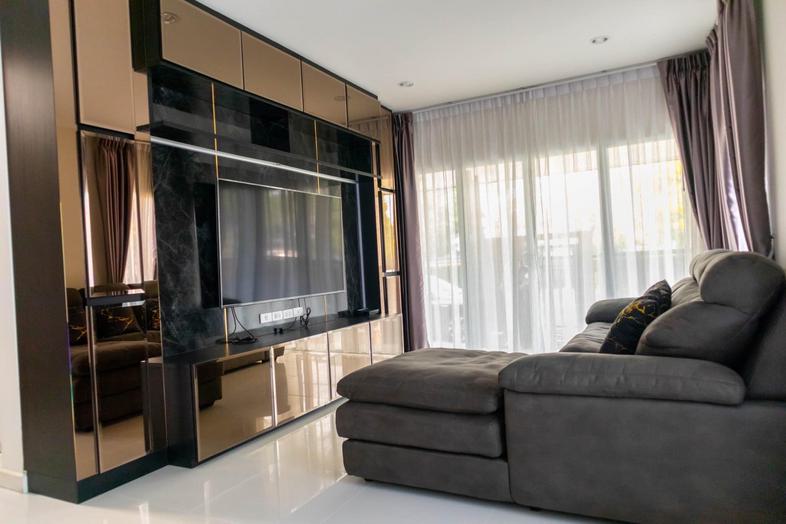 Project Passorn Prestige Luxe Size 3 bedrooms, 3 bathrooms, 1 living room -1 sq.m. ให้เช่าบ้านเดี่ยว ทำเลดี

พื้นที่   67.4...