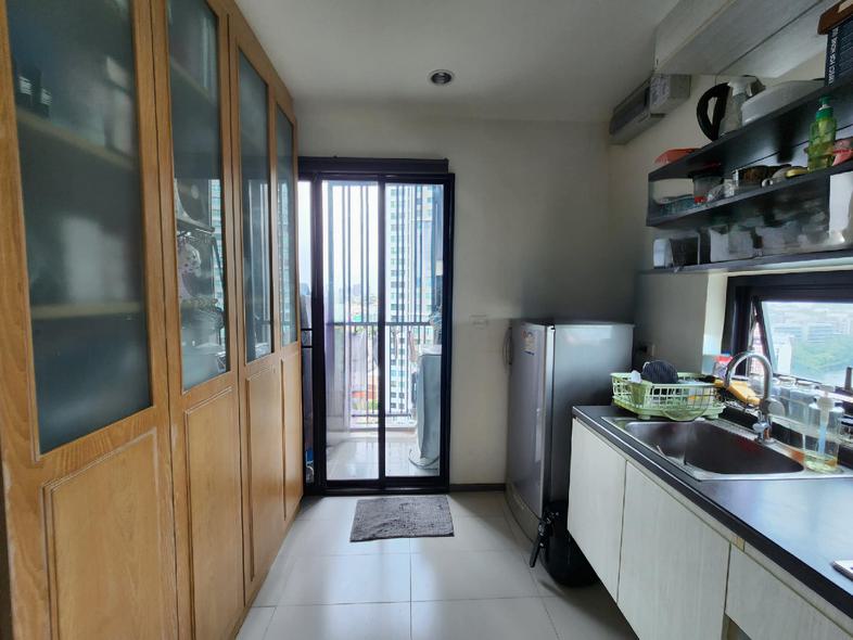 Project The Base Park West Sukhumvit 77 Size 1 bedroom 1 bathroom 30.92 sq.m. 
ห้องมุม วิวสระว่ายน้ำ
ห้องว่าง พร้อมเข้าอยู่...