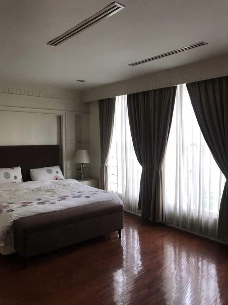 Project Baan klang Krung (British Town - Thonglor) Size 4 bedrooms, 5 bathrooms 350 sq.m. บ้านหรู 4 ชั้น แบบ townhome สไตล์...