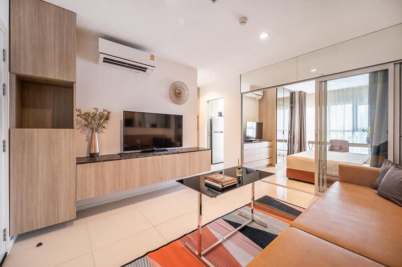 Project Aspire Sukhumvit 48 Size 1 Bedroom  39 sq.m. ห้องทิศใต้ วิวเมือง
เฟอร์นิเจอร์ครบ
ที่ตั้ง : 450 ม. จาก BTS พระโขนง

