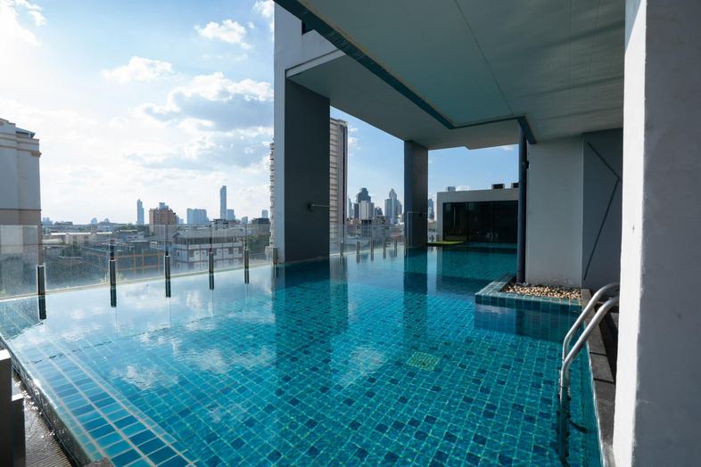 Project Bangkok Horizon Sathon Size 1 bedroom, 1 bathroom, 1 Living room 32.85 sq.m. ขายคอนโด  (ห้องมุม)
ซ. นราธิวาสราชนคริ...