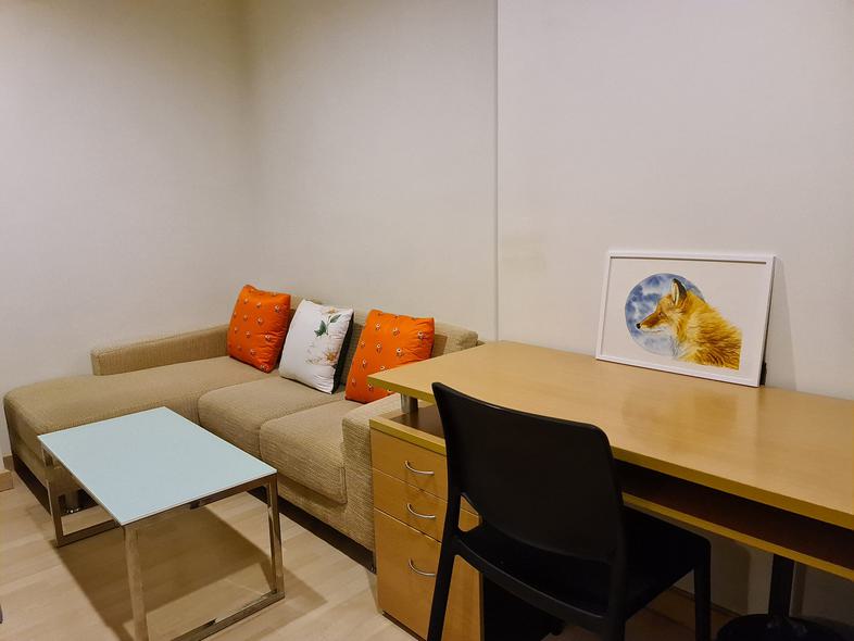 Project Rhythm Ratchada Size 1 Bedroom 45 sq.m. ติดสถานีรถไฟฟ้า MRT (รัชดา) ติดรถไฟฟ้าเลย
อาคาร : ก
เฟอร์นิเจอร์ครบ

ห้องว่...