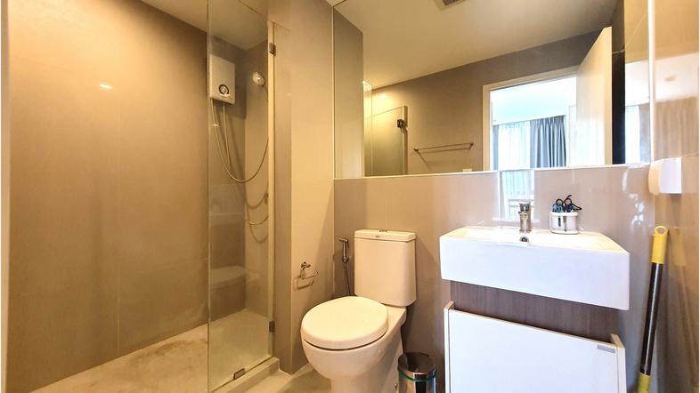 Project Chambers Cher Condo Ratchada-Ramintra Size 2 bedrooms, 2 bathrooms, 2 parking spaces 59.38 sq.m. (ค่าโอน คนละครึ่ง)...