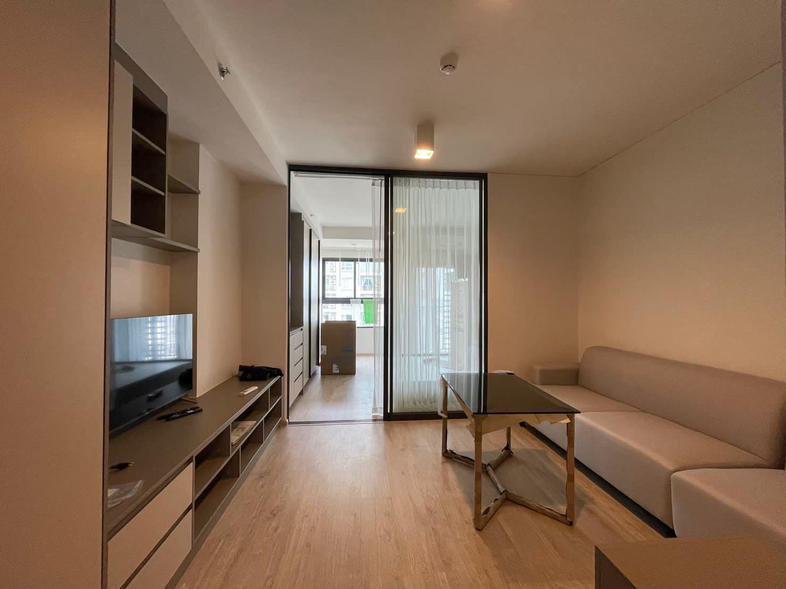 Project condo IDEO SATHORN-WONGWIAN YAI  Size 1 bedroom 1 bathroom 1 living room 34.5 sq.m. ขาย พร้อมผู้เช่า ใกล้ BTS วงเวี...