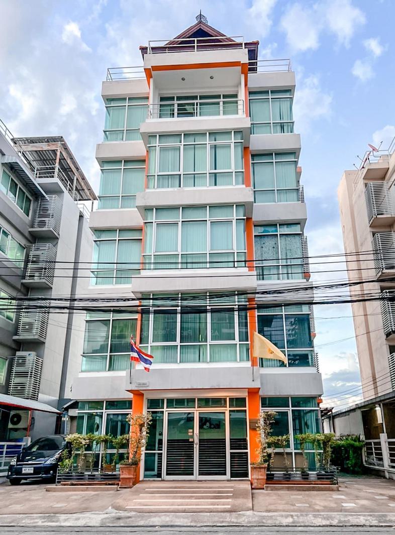 โครงการ อาคารออฟฟิศ 5 ชั้น มีลิฟท์ในตัว 5-story office building with built-in elevator ขนาด   655 ตร.ม. ขาย
พื้นที่ 65 ตร.ว...