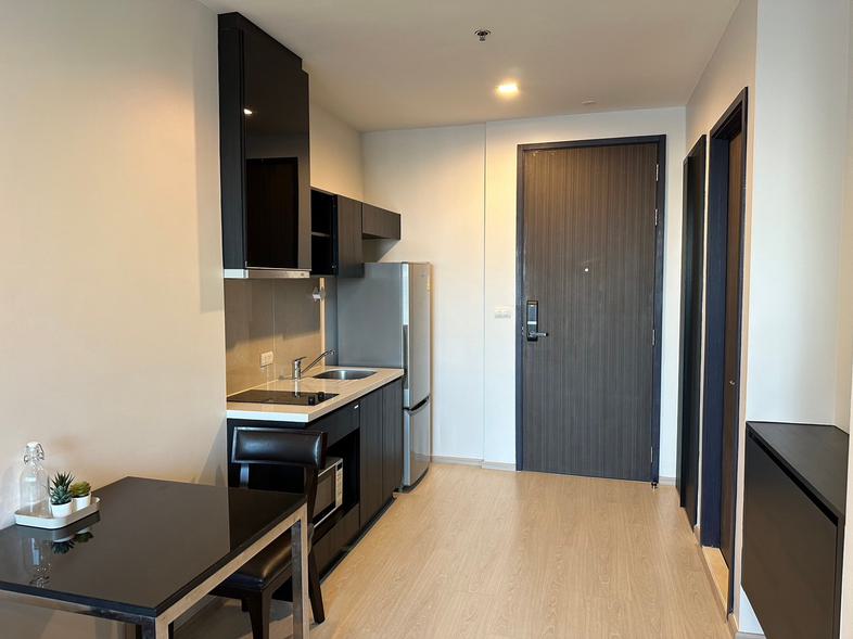 Project condo Rhythm Sukhumvit 44/1 Size 1 bedroom, 1 bathroom 35 sq.m. ปล่อยเช่า
ติด BTS พระโขนง ( 0 เมตร )

วิวเมือง เปิด...