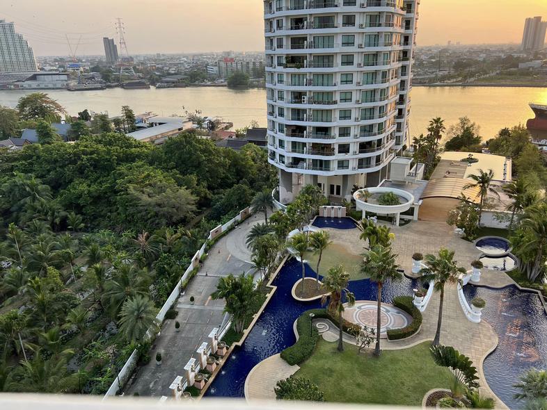 Project Condo Supalai Casa Riva Charoenkrung Size 3 bedrooms, 5 bathrooms, 1 kitchen, 1 living room, 1 maid's room + privat...