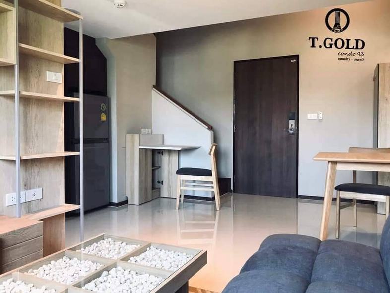 Project TGOLD CONDO 93 Size 1 bedroom, 2 bathrooms, 1 living room, 1 kitchen 20.66 sq.m. ขายคอนโดสองชั้น
โถงสูง ขายพร้อมเฟอ...