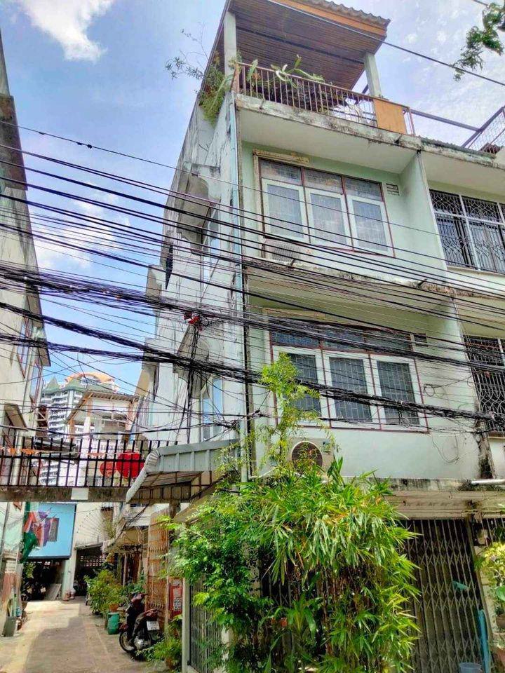 โครงการ อาคารพาณิชย์ เจริญนคร หลังริม  Commercial building Charoen Nakhon  ขนาด 2 ห้องน้ำ 5 ห้องนอน 2 bathrooms, 5 bedrooms...